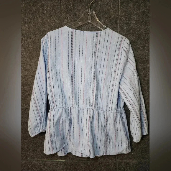 Time & Tru Ladies Wrap Top Size L 12-14 Blue Stitching V-Neck Peplum Blouse - Picture 6 of 7